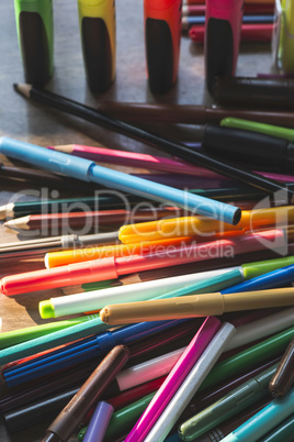 Multicolor markers for drawing