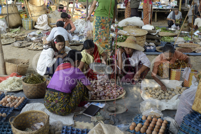 ASIA MYANMAR NYAUNGSHWE WEAVING FACTORY