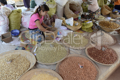 ASIA MYANMAR NYAUNGSHWE INLE LAKE MARKET