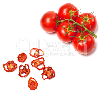 Fresh ripe and dried tomatoes slices