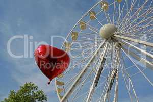 Riesenrad und Luftballon