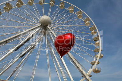Riesenrad und Luftballon Riesenrad und Luftballon