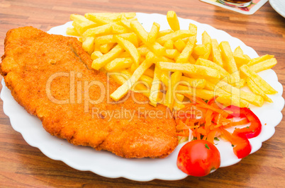 Wiener Schnitzel, Französisch frites