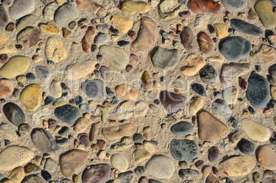 Floor paved with pebbles and stone tiles