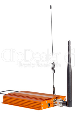 Amplifying signal repeater for GSM cellular phone