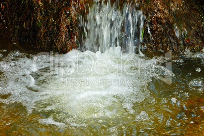 kleiner Wasserfall