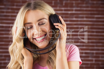 A beautiful woman enjoying listening her music