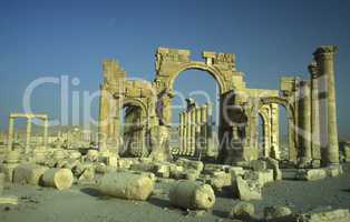 SYRIA PALMYRA ROMAN RUINS