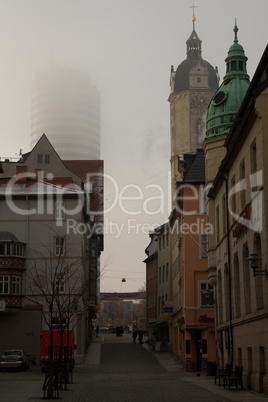 Innenstadt von Jena mit Büroturm