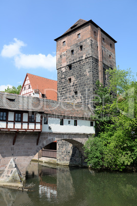 Henkersteg mit Wasserturm in Nürnberg