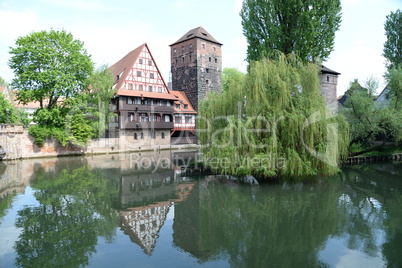 Weinstadl und Wasserturm in Nürnberg