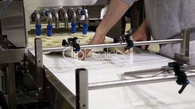 Automatic bakery production line