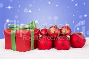 Weihnachtsgeschenke Geschenke an Weihnachten mit rote Weihnachts