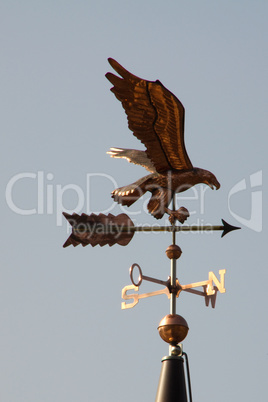 Himmelsrichtung Kompass Vogel Dach Kupfer