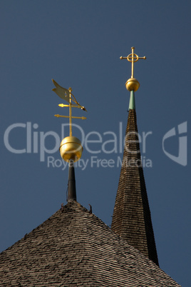 Himmelsrichtung Kompass kirche Dach Kupfer