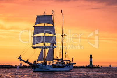 Segelschiff auf der Hansesail