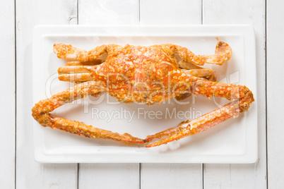 Cooked blue crab