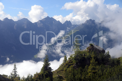 Wolken über dem Stubaital