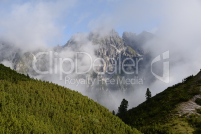 Wolken an der Marchreisenspitze