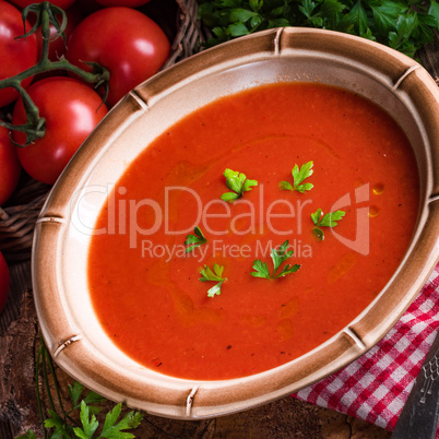 Rustic tomato soup