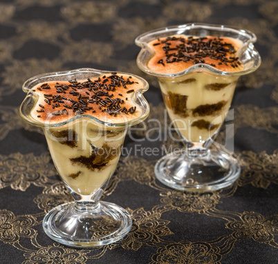 Tiramisu with chocolate