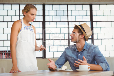 Argument between a waitress and a client