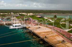 kleiner Hafen in den Bahamas