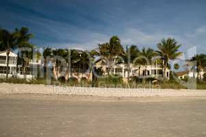 Strand mit Wohnhäusern in Fort Myers Florida
