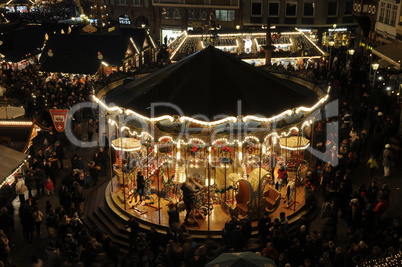 Karussell auf dem Frankfurter Weihnachtsmarkt
