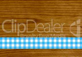 Holzbrett und Tischdeckenstreifen hellblau weiß