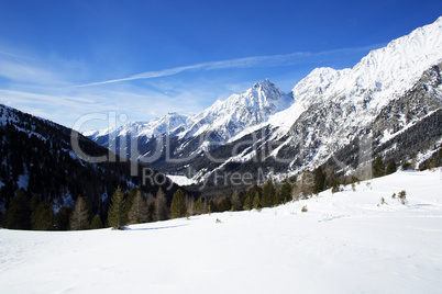 Border crossing from Austria to Italy in winter