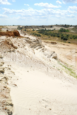 Industrial working out of forming sand