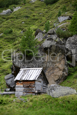 Hütte im Gebirge