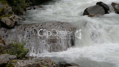 Bach am Grawa-Wasserfall