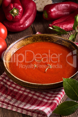 Paprika-Tomaten -Soup