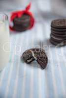 Schokoladenplätzchen mit Vanillefüllung