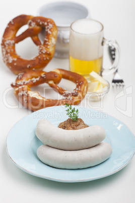 Bayerische Weißwurst mit Senf