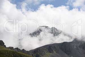 Wolken im Gebirge