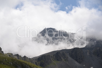 Wolken im Gebirge Wolken im Gebirge