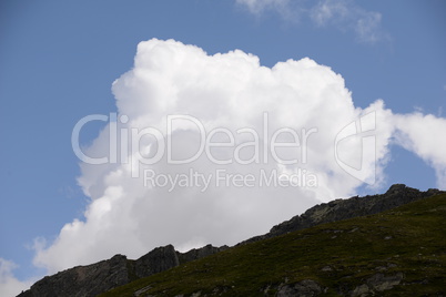 Wolken im Gebirge