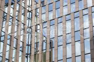 Fassade eines modernen Bürogebäudes in Hamburg, Deutschland