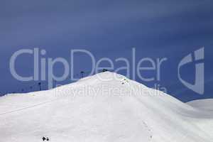 Ski slope and ropeway