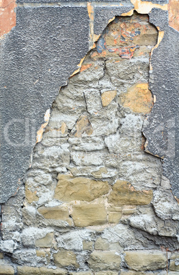 decayed multilayered wall