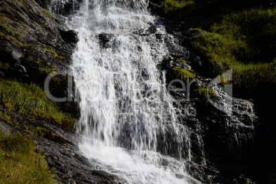 Wasserfall an den Mutterberger Seen, Stubaital, Österreich