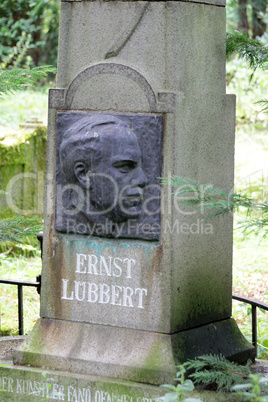 Grabmal Ernst Lübbert Alter Friedhof Schwerin