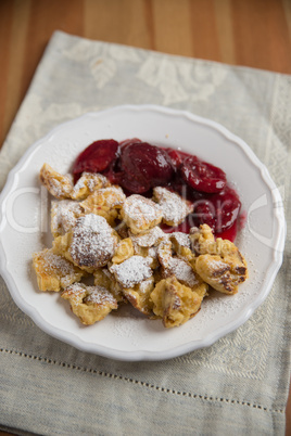 Kaiserschmarrn mit Zwetschgenröster