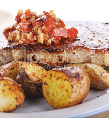 Loin Steak with Potatoes and  Sauce