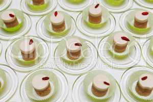 Vegan apple cupcakes made without baking