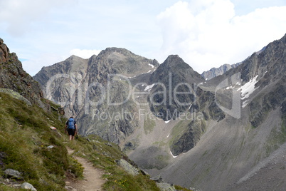 Wanderweg am Egesengrat, Stubaier Alpen