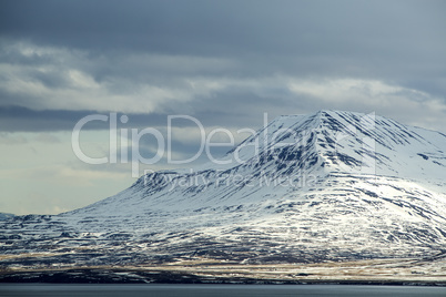 Snowy volcano mountain landscape in Iceland